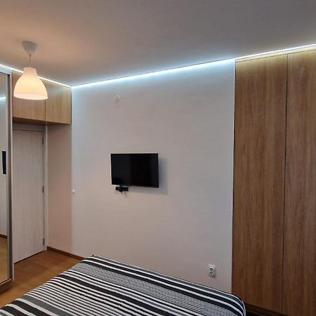 Porodicno-Poslovni Udoban Stan Apartment Белград Екстериор снимка